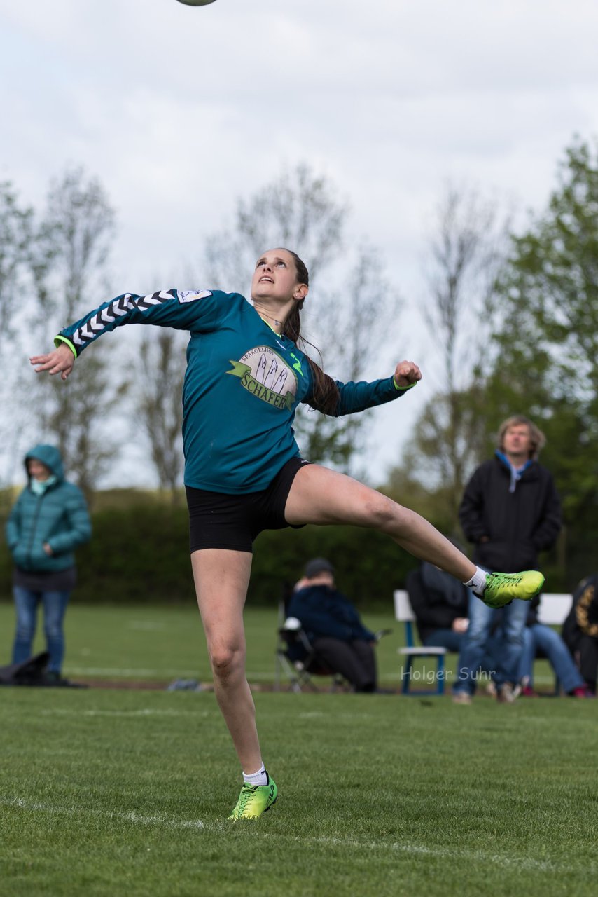 Bild 136 - Faustball Frauen Wiemersdorf